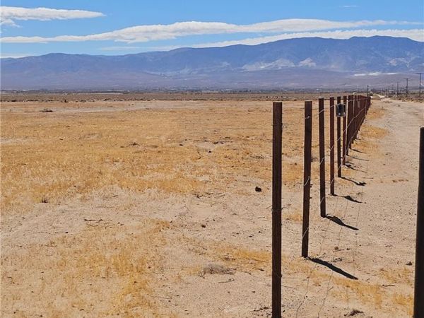 34525 Northside, Lucerne Valley, CA 92356