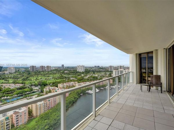 19500 Turnberry Way, Unit 23C, Aventura, FL 33180