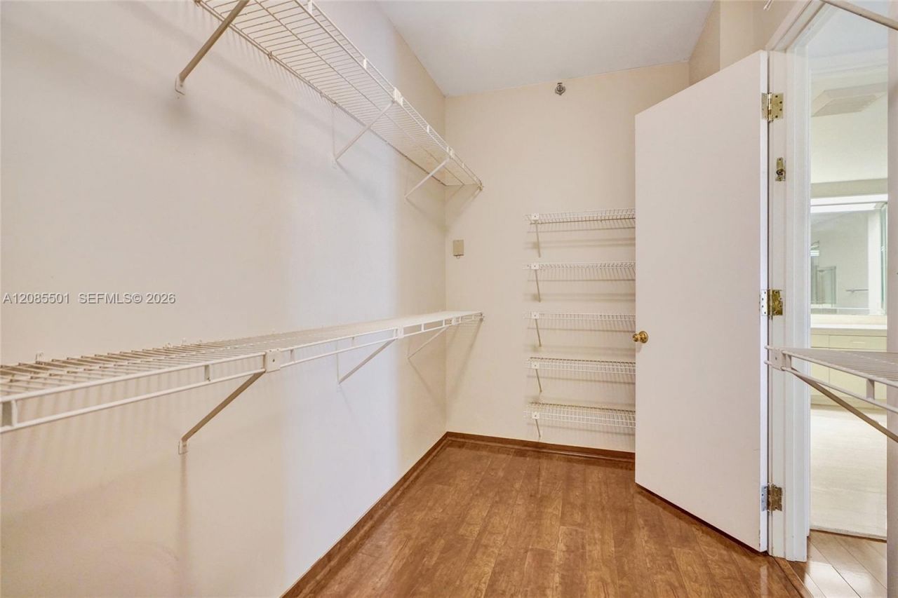 19500 Turnberry Way, Unit 23C, Aventura, FL 33180 Photo