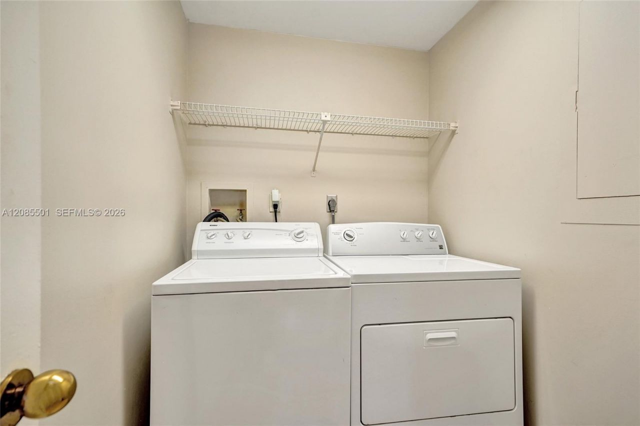 19500 Turnberry Way, Unit 23C, Aventura, FL 33180 Photo