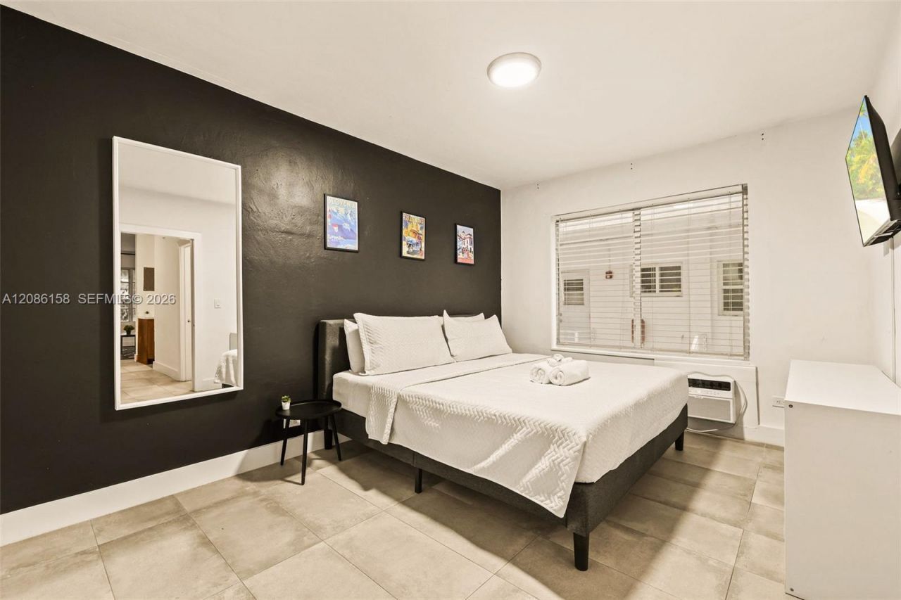 7340 Harding Ave, Unit 1, Miami Beach, FL 33141 Photo