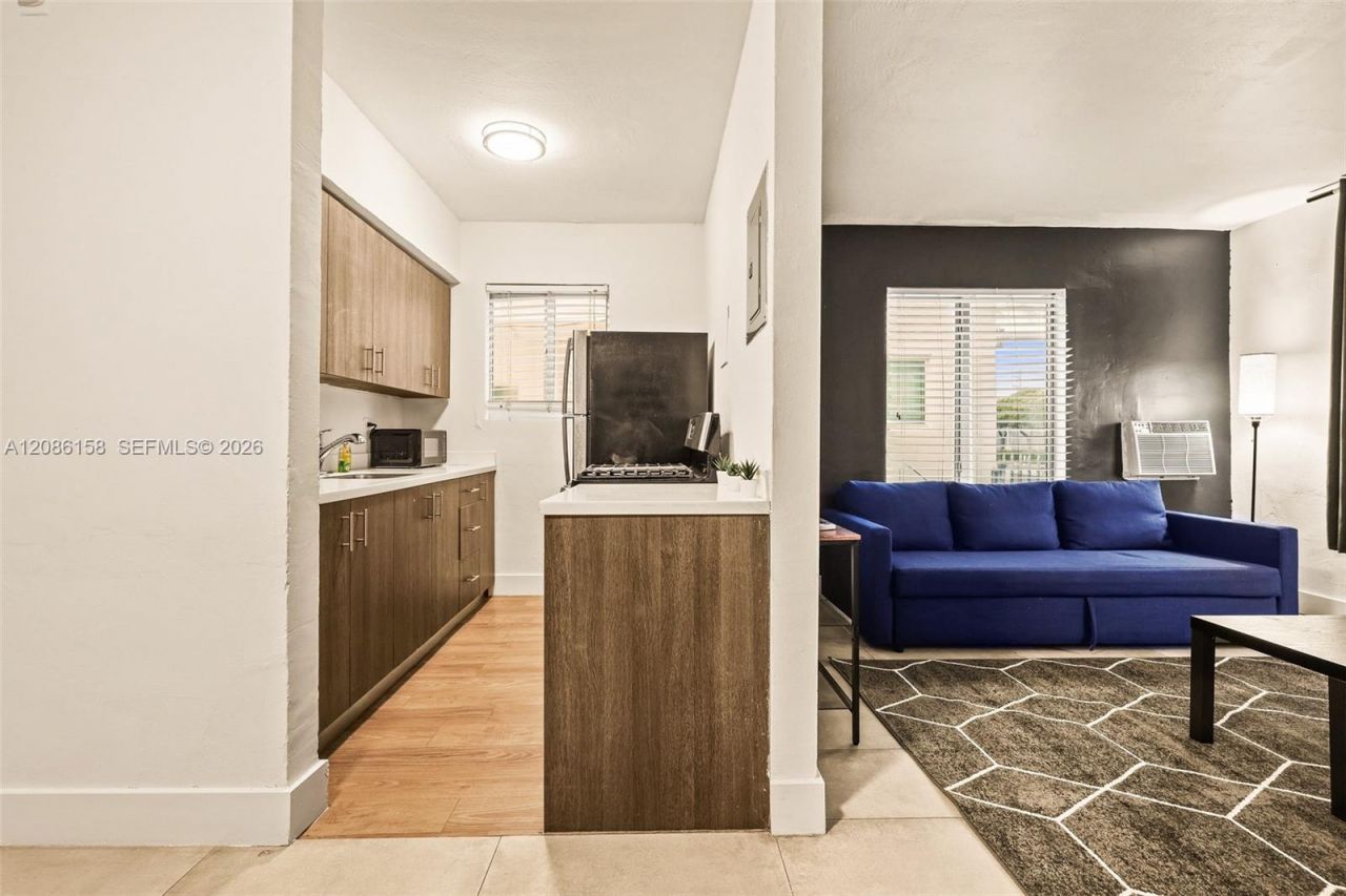 7340 Harding Ave, Unit 1, Miami Beach, FL 33141 Photo