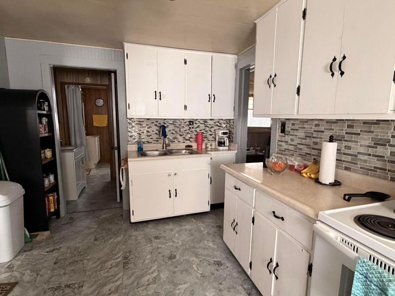 996 3rd Street, Logan, OH 43138 Photo 8
