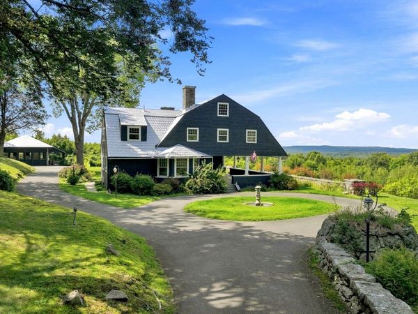 23R Burlingame, Palmer, MA 01069