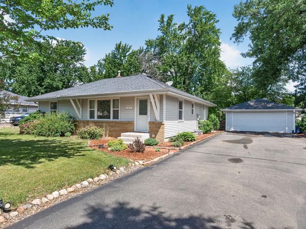 211 92nd Avenue NE, Blaine, MN 55434