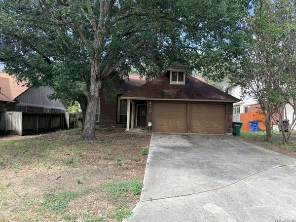 8119 CLOUD TRL, San Antonio, TX 78250