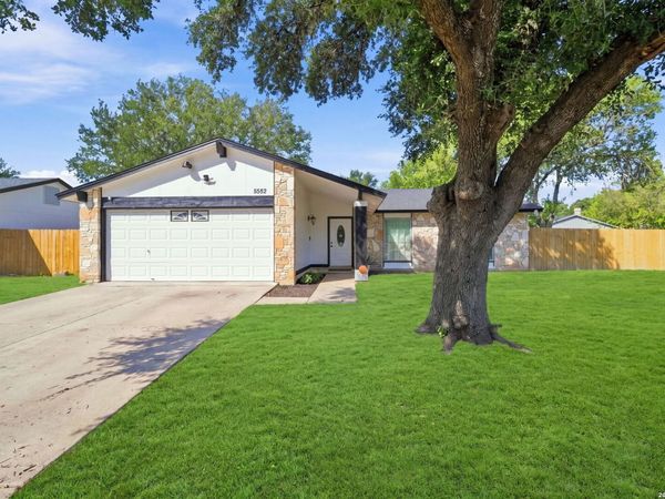 8242 Meadow Swan St, San Antonio, TX 78251