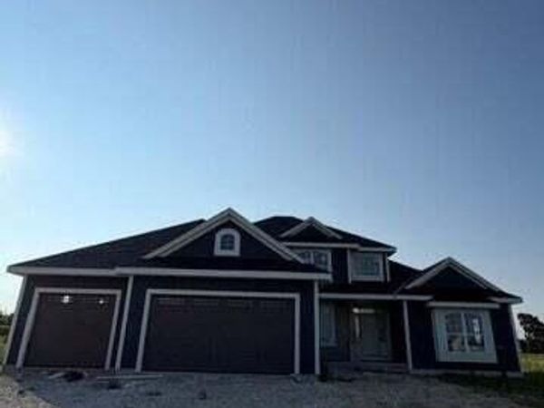 N81 W27580 Harvest Ct, Lisbon, WI 53017
