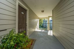 700 Daniel Ellis Drive photo 4