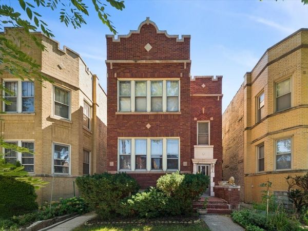 5723 N Artesian Avenue, Chicago, IL 60659
