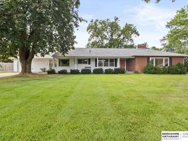 1802 S 76th Avenue, Omaha, NE 68124