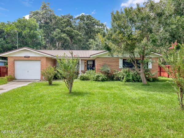 302 WESTOVER Circle, Palatka, FL 32177