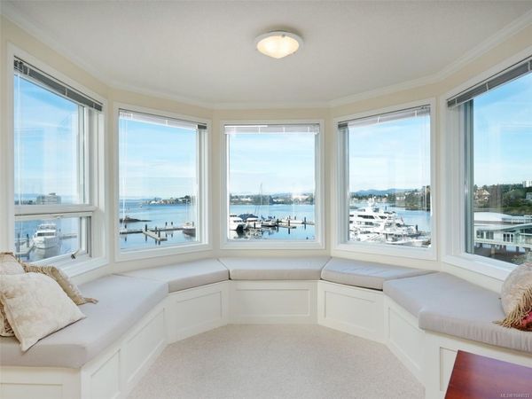 10 Paul Kane Pl, Unit #313, Victoria, BC V9A 7J8