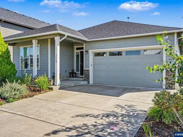 1429 S 10th St, Independence, OR 97351