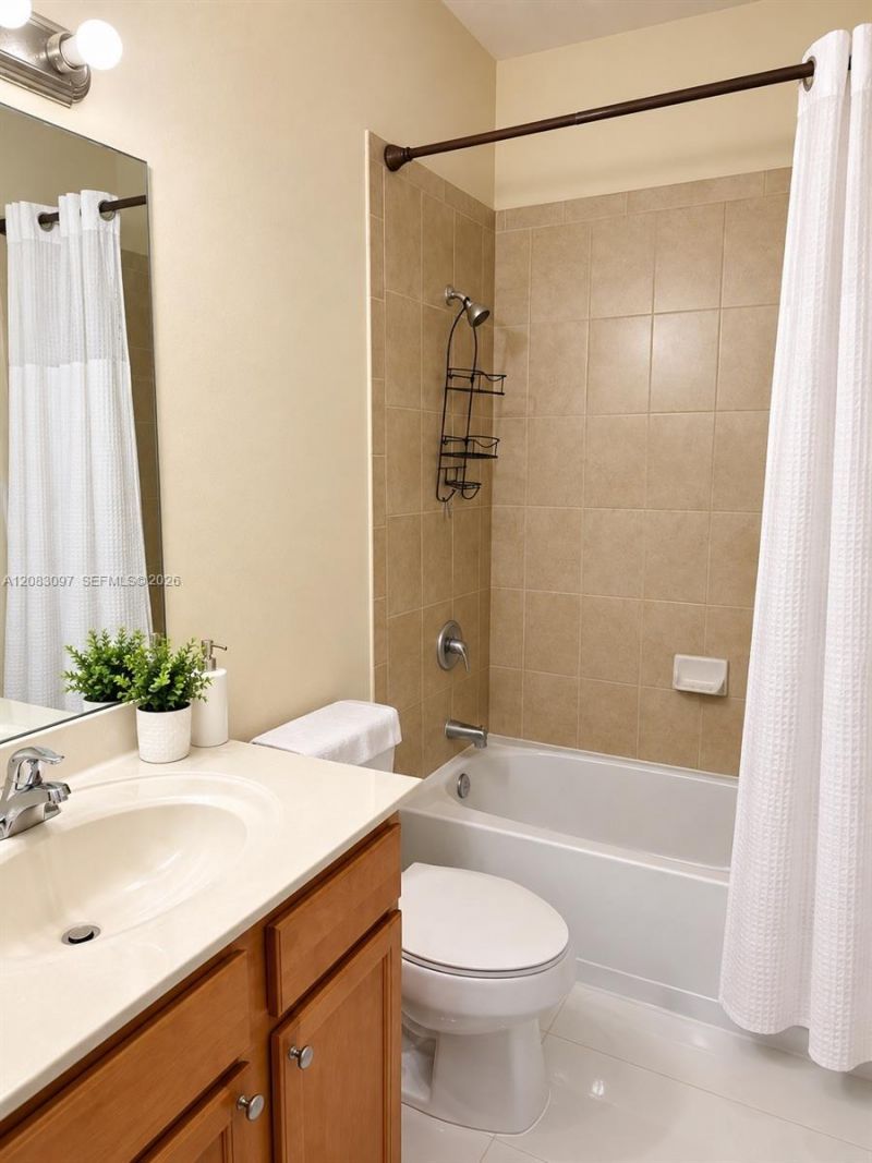 3375 W 90th Ter, Unit 3375, Hialeah, FL 33018 Photo