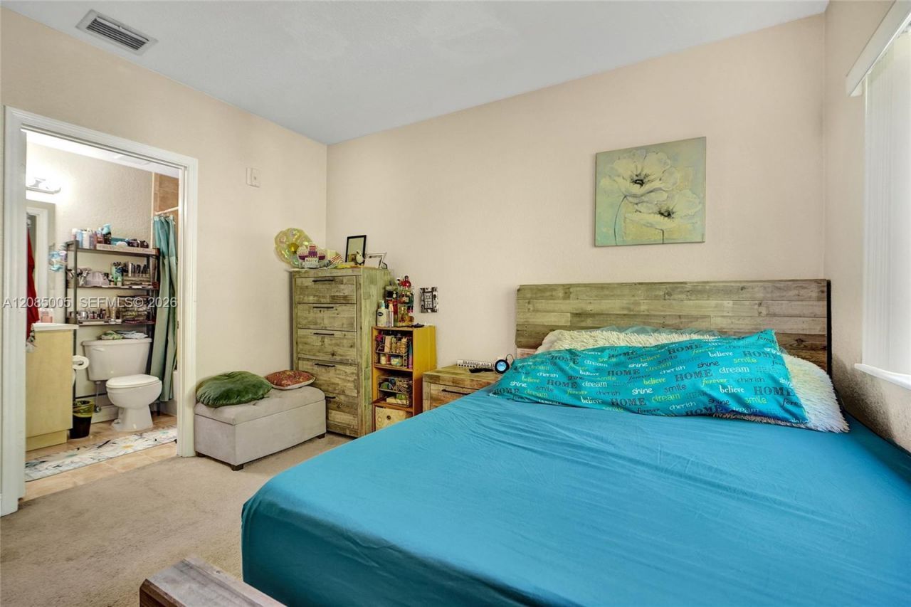 7985 NW 8th St, Unit 104A, Miami, FL 33126 Photo