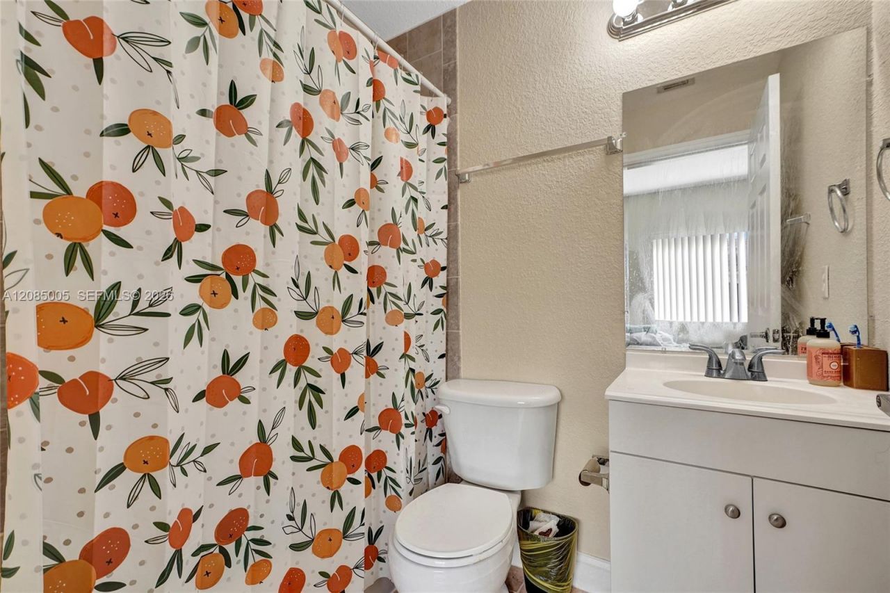 7985 NW 8th St, Unit 104A, Miami, FL 33126 Photo