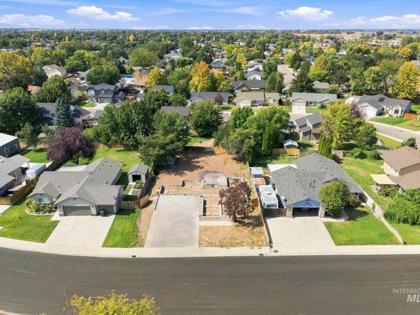 2981 N Quarrystone Way, Meridian, ID 83642
