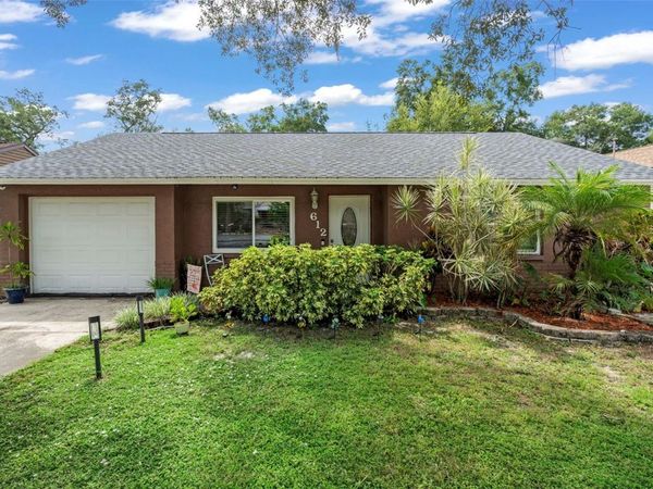 612 E SPRUCE STREET , TARPON SPRINGS, FL 34689