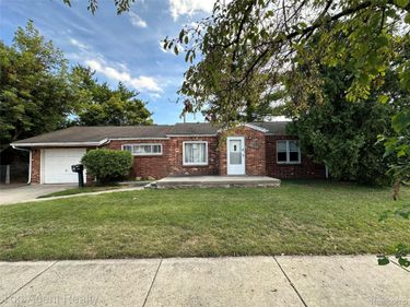 11310 Packard Avenue, Warren, Mi 48089