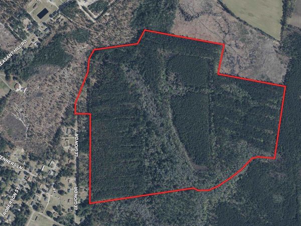 185 Legion St., Dillon, SC 29536