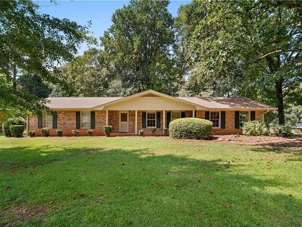 1311 Mary Dale Drive SW, Lilburn, GA 30047