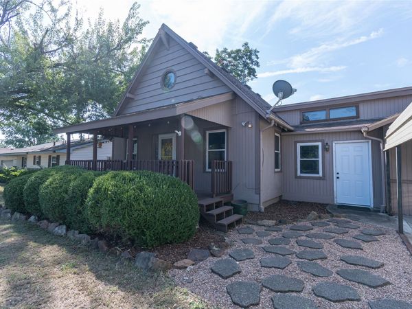 1415 W Bert Street , Claremore, OK 74017