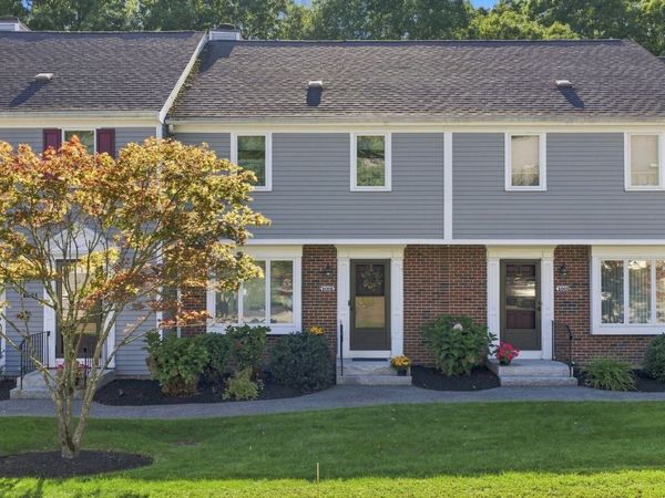2002 Pheasant Creek Lane, Unit 2002, Peabody, MA 01960