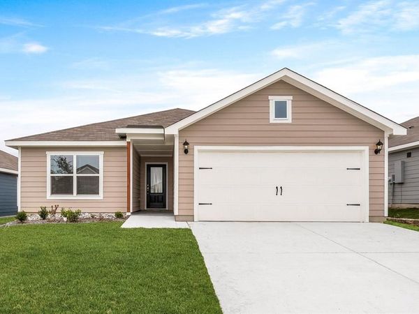 10105 Throttle Lane, Fort Worth, TX 76131