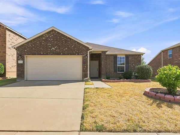 2356 Bernese Lane, Fort Worth, TX 76131