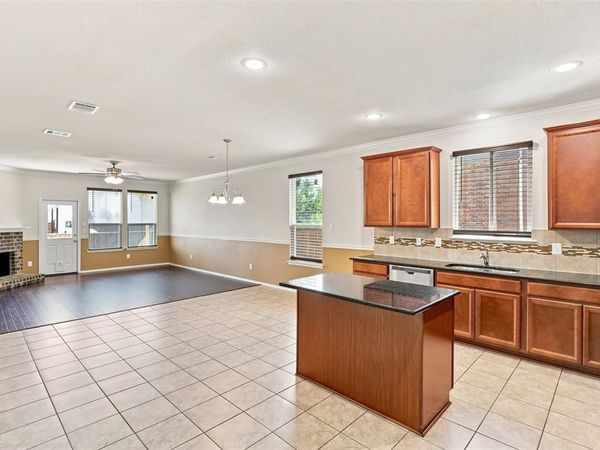 2356 Bernese Lane, Fort Worth, TX 76131