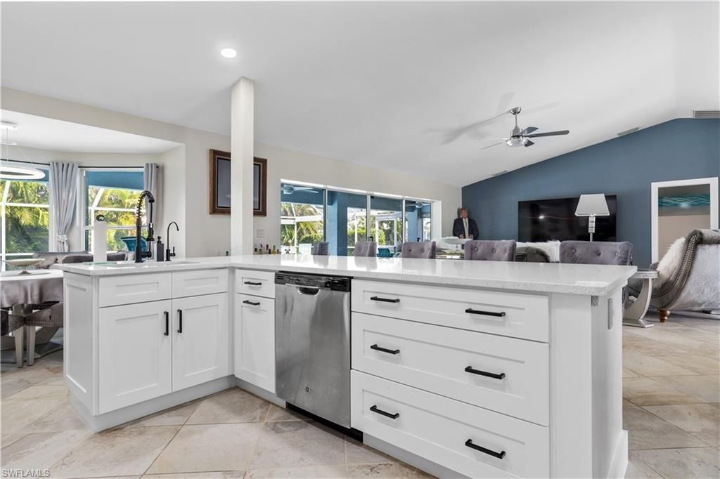 2601 SW 38th Ter, Cape Coral, FL 33914 Photo