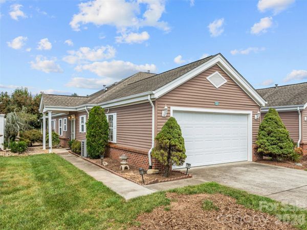 21 Heather Way , Candler, NC 28715