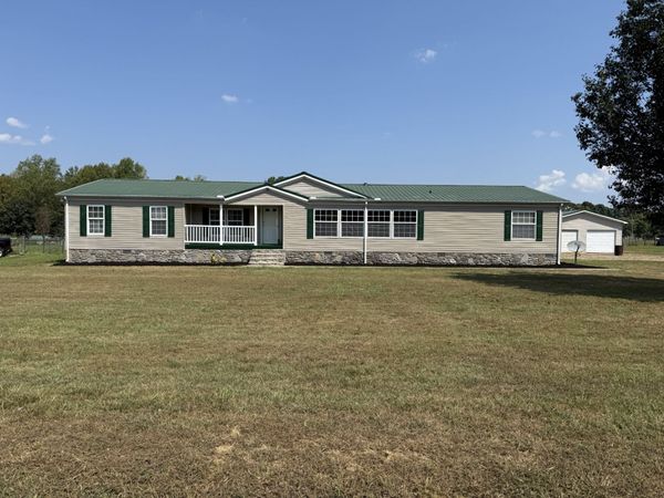 935 Pointe Ln , Lafayette, TN 37083