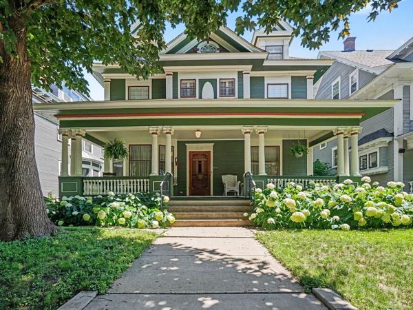 2425 Bryant Avenue S, Minneapolis, MN 55405