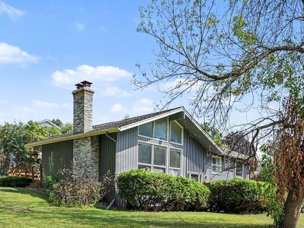 2405 Urbandale Lane N, Plymouth, MN 55447