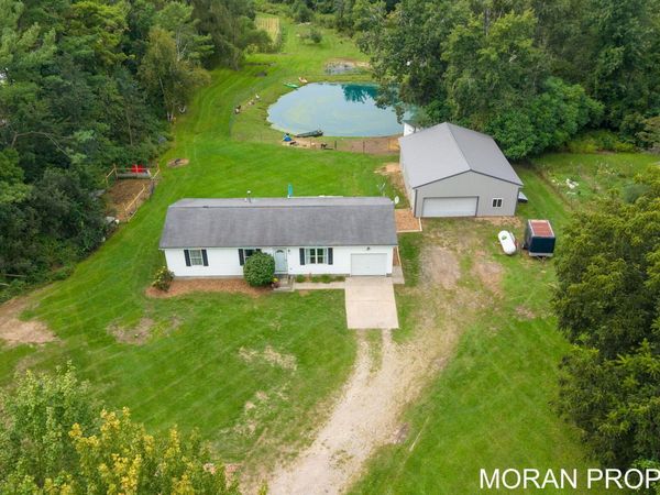 3163 Pillon Road, Muskegon, MI 49445