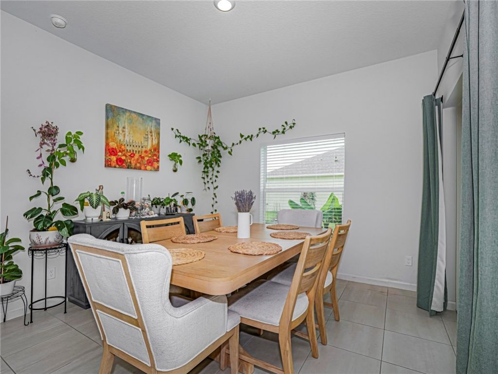 80 52nd Square, Vero Beach, FL 32968 Photo