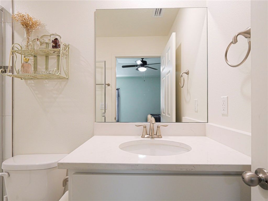 80 52nd Square, Vero Beach, FL 32968 Photo
