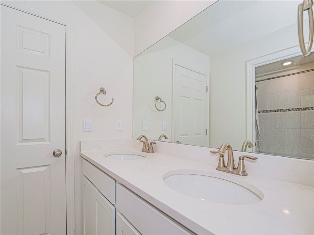80 52nd Square, Vero Beach, FL 32968 Photo