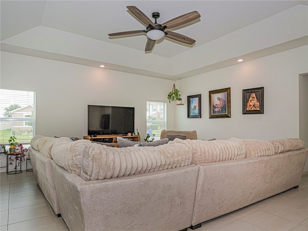 80 52nd Square, Vero Beach, FL 32968 Photo