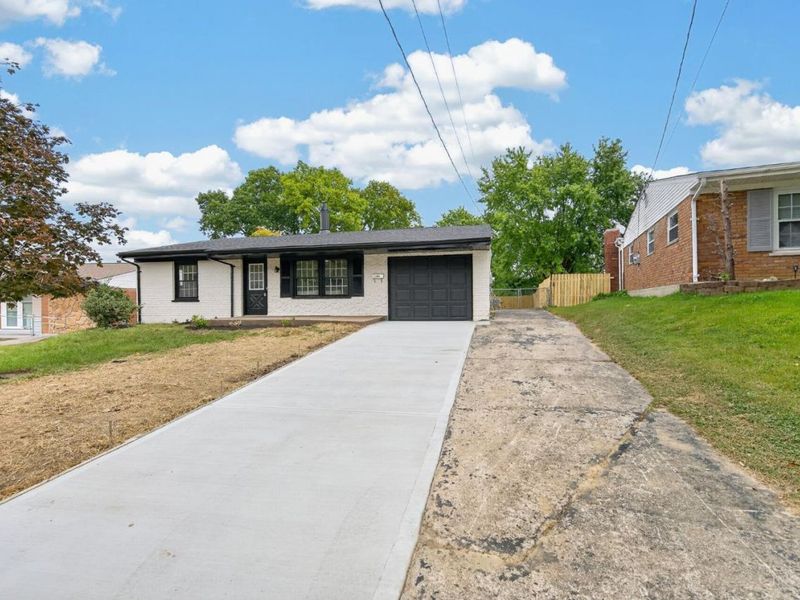 10944 Lemarie Drive, Sharonville, OH 45241 Photo 5