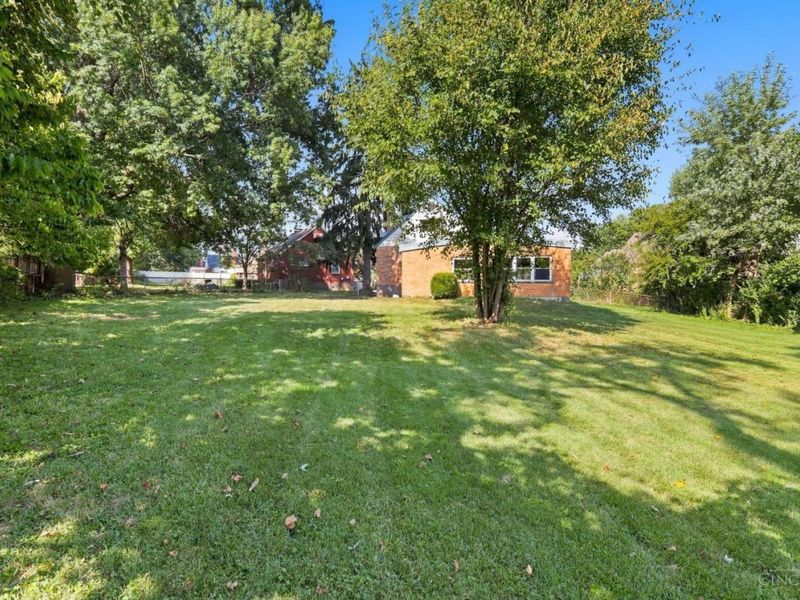 1131 Cherevilla Lane, Cincinnati, OH 45238 Photo 17