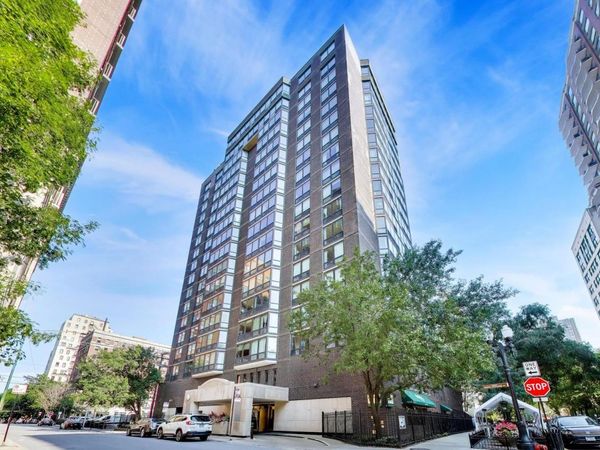 21 W Goethe Street , Unit 10L, Chicago, IL 60610