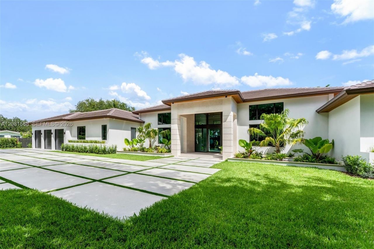 9475 SW 117th Ter, Miami, FL 33176 Photo