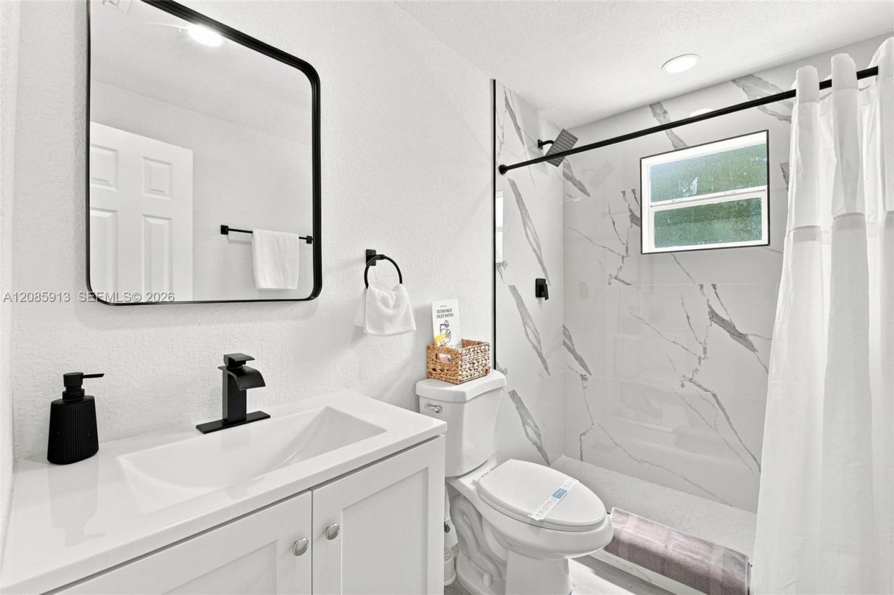 7026 NW 21st Ave, Miami, FL 33147 Photo