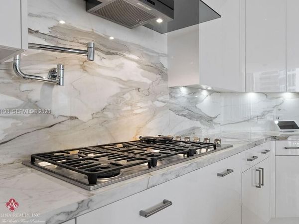 17749 Collins Ave , Unit 902, Sunny Isles Beach, FL 33160