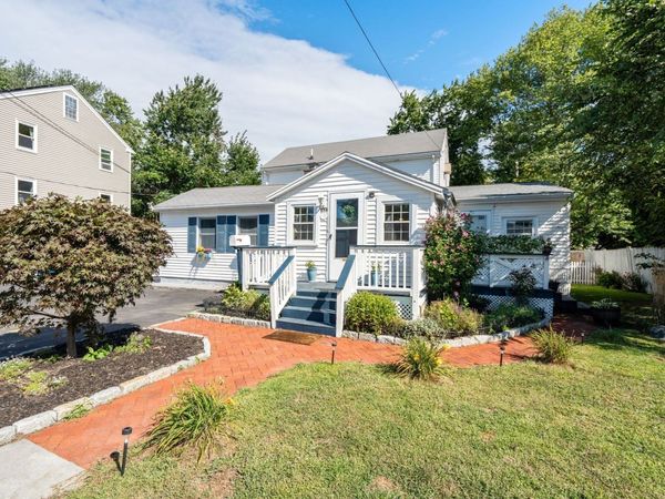 33 Plant Rd, Waltham, MA 02451