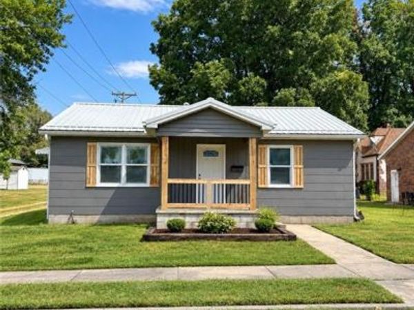 102 Center Street, Windsor, MO 65360