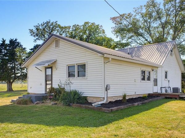 13962 LIV 424 Road, Chillicothe, MO 64601